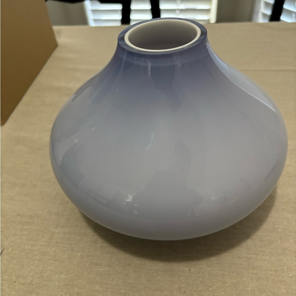 Flower vase